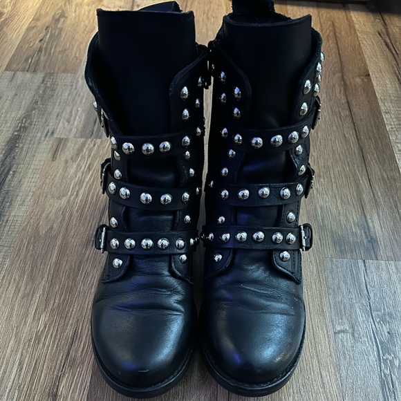Steve Madden Black Studded Boots 5 - Picture 3 of 5